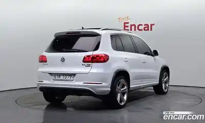 Volkswagen Tiguan 2014 2.0 Автомат в Москве № 188529, миниатюра 12