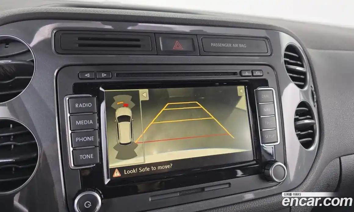 Volkswagen Tiguan 2014 2.0 Автомат в Москве № 188529, фото 3