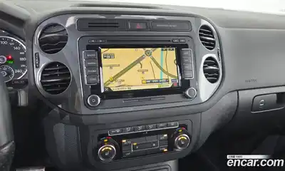 Volkswagen Tiguan 2014 2.0 Автомат в Москве № 188529, миниатюра 4