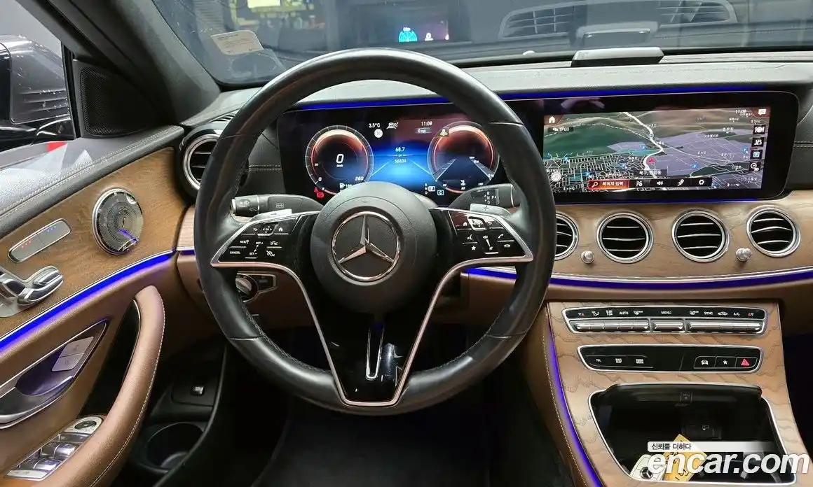 Mercedes-Benz E-Class 2021 2.0 Автомат в Москве № 192239, фото 3