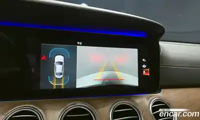 Mercedes-Benz E-Class 2021 2.0 Автомат в Москве № 192239, миниатюра 5