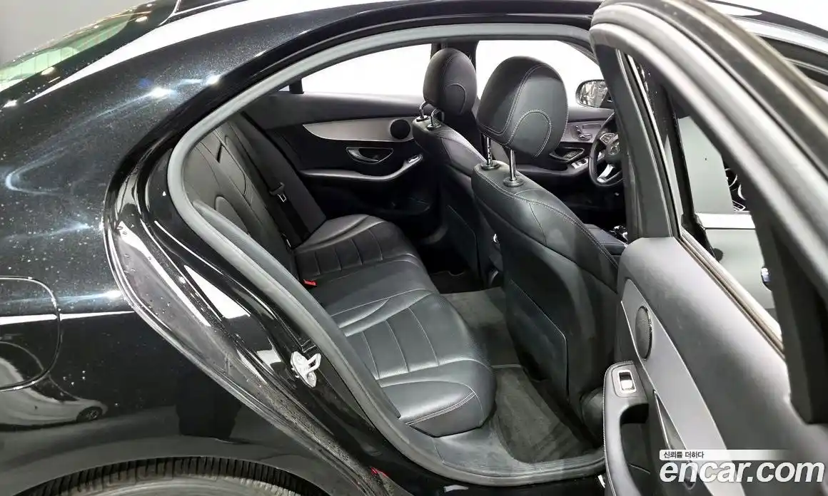 Mercedes-Benz C-Class 2018 2.0 Автомат в Москве № 194275, фото 8