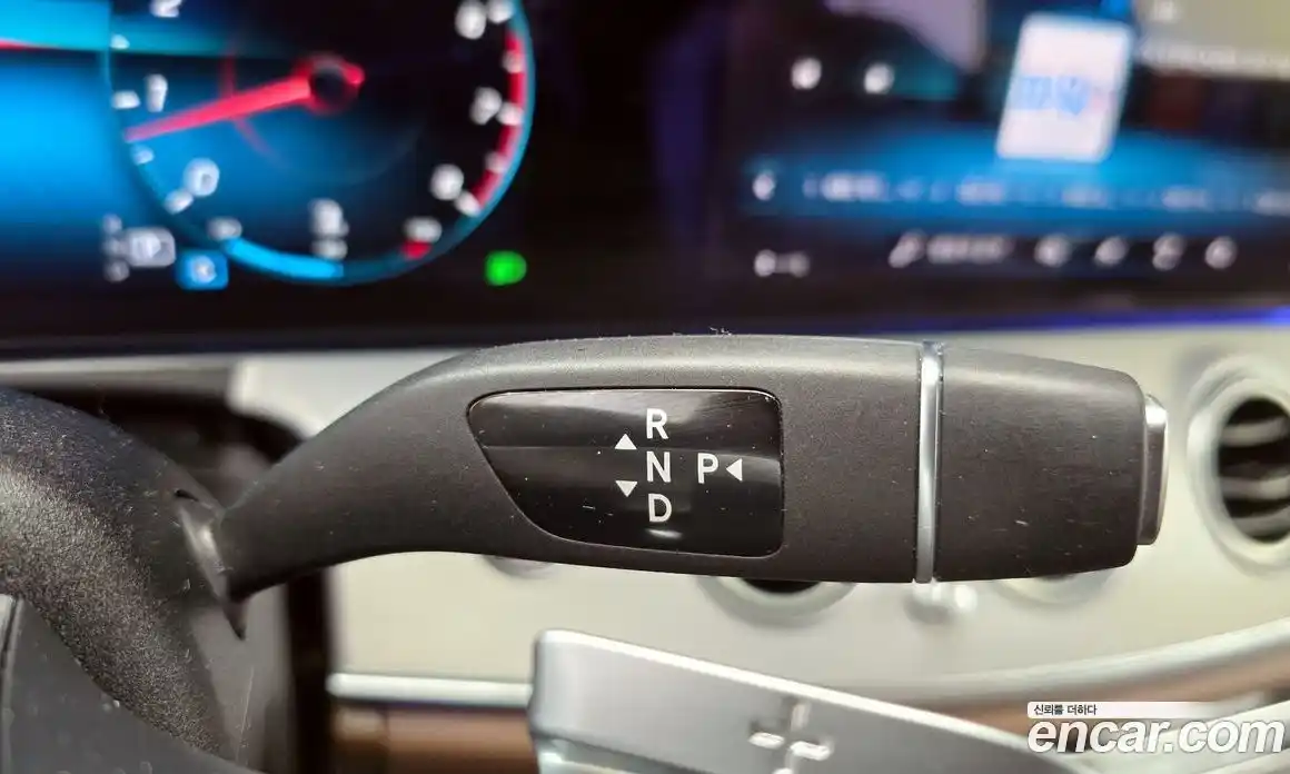 Mercedes-Benz E-Class 2021 2.0 Автомат в Москве № 194332, фото 16