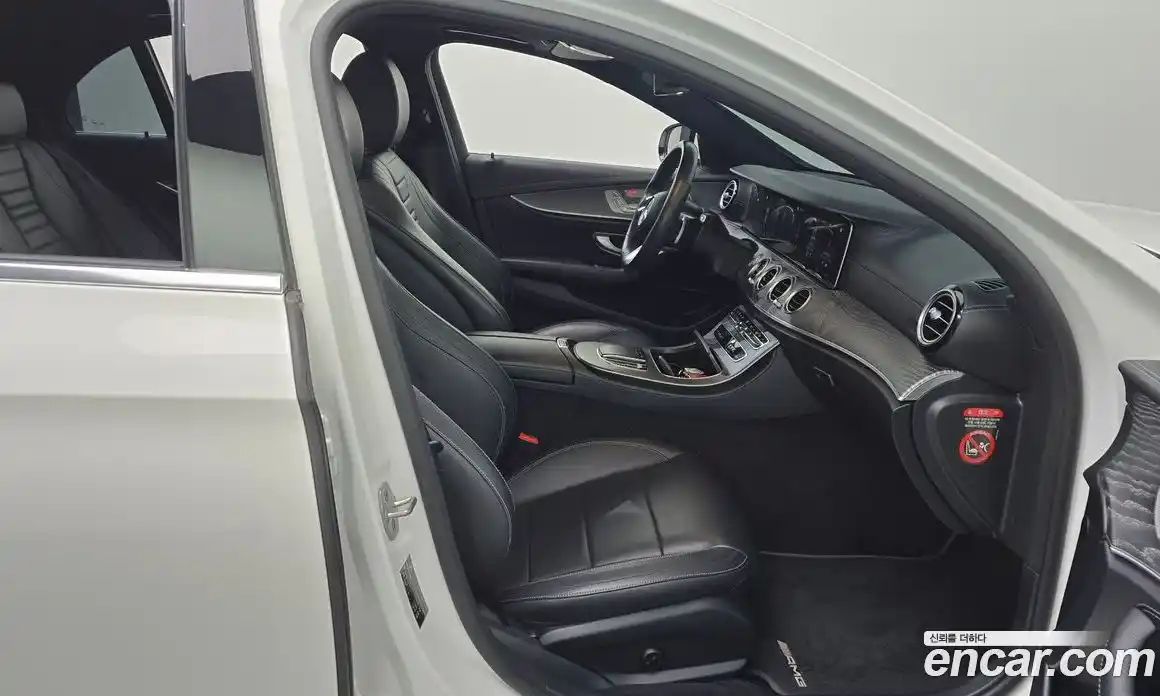 Mercedes-Benz E-Class 2020 2.0 Автомат в Москве № 194782, фото 12