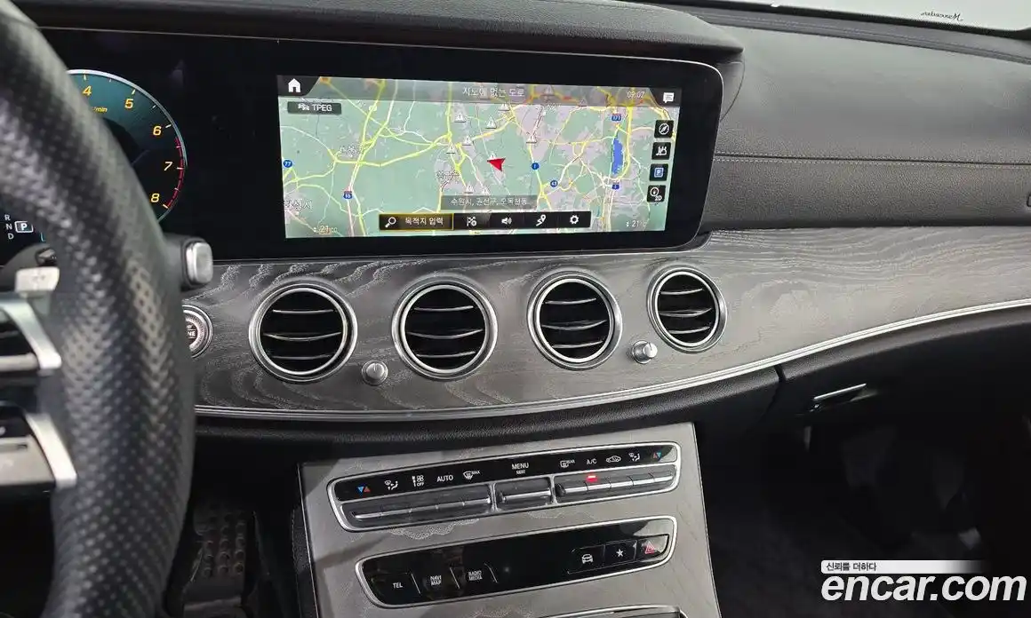 Mercedes-Benz E-Class 2020 2.0 Автомат в Москве № 194782, фото 17