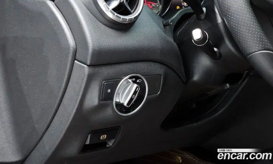 Mercedes-Benz CLA-Class 2016 2.1 Автомат в Москве № 194801, фото 12