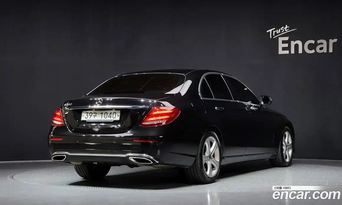 Mercedes-Benz E-Class 2018 2.0 Автомат в Москве № 195583, фото 15