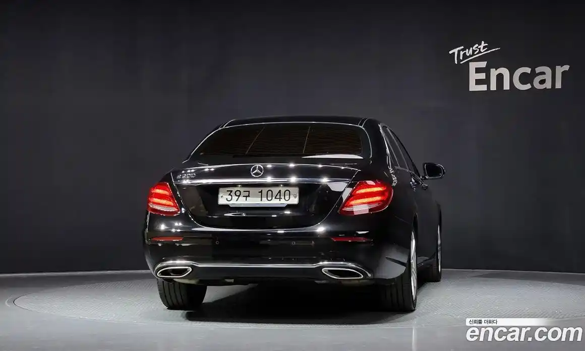 Mercedes-Benz E-Class 2018 2.0 Автомат в Москве № 195583, фото 16