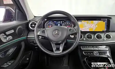 Mercedes-Benz E-Class 2018 2.0 Автомат в Москве № 195583, миниатюра 2