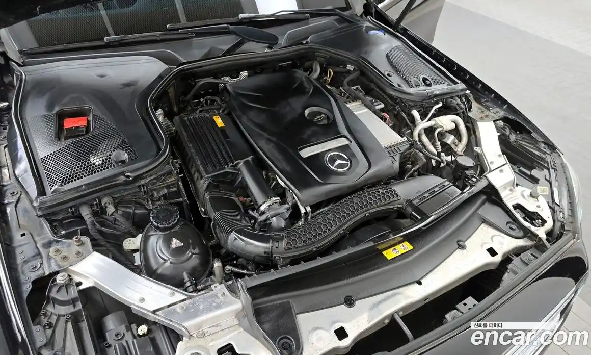 Mercedes-Benz E-Class 2018 2.0 Автомат в Москве № 195583, фото 4