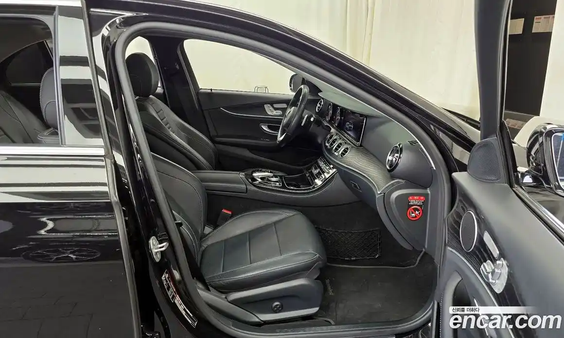 Mercedes-Benz E-Class 2018 2.0 Автомат в Москве № 195583, фото 9