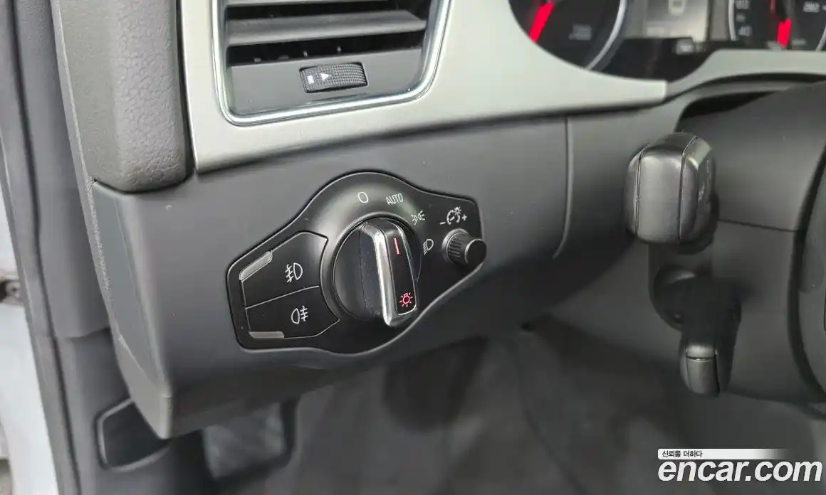 Audi A4 2011 2.0 Автомат в Москве № 196483, фото 8