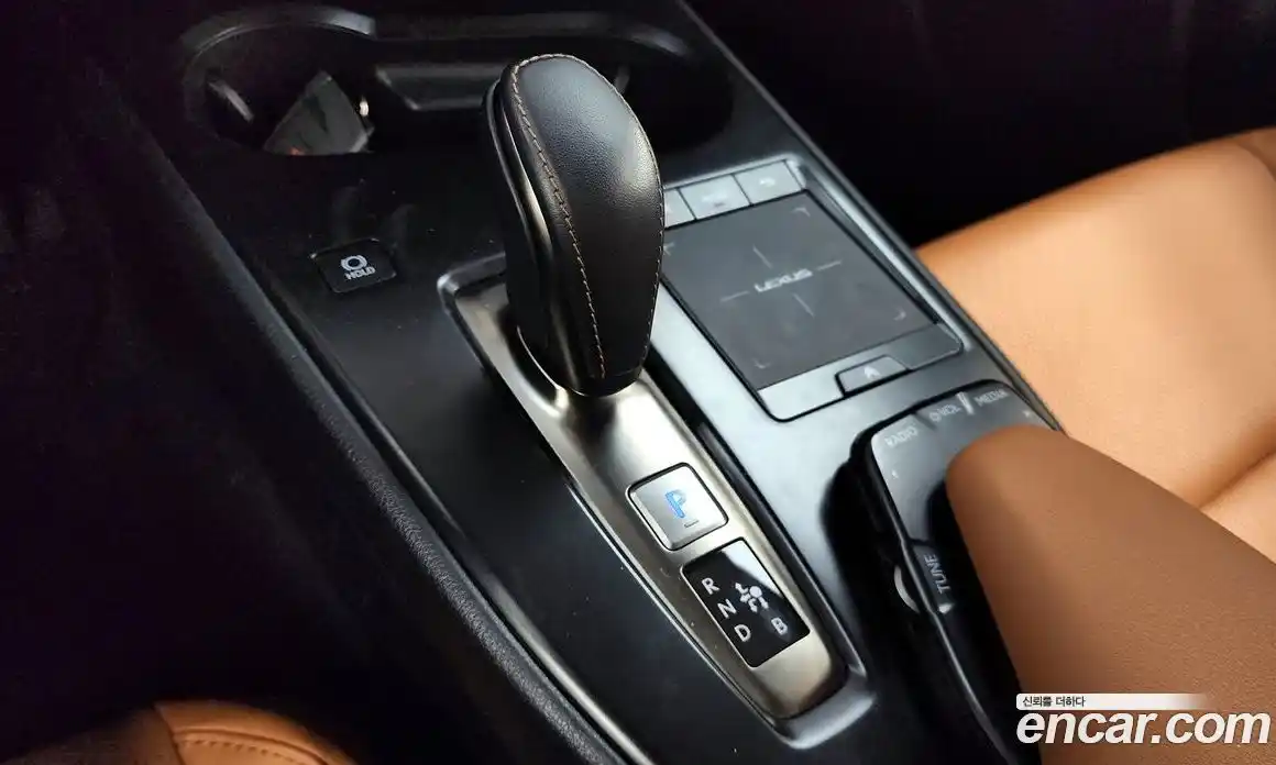 Lexus UX 2022 0.2 Автомат в Москве № 198757, фото 7