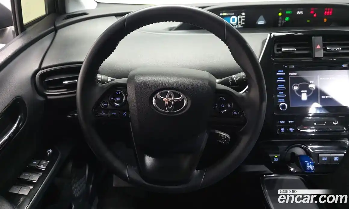 Toyota Prius 2019 1.8 Автомат в Москве № 199568, фото 13