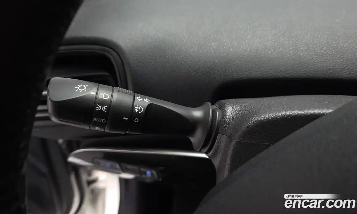 Toyota Prius 2019 1.8 Автомат в Москве № 199568, фото 17