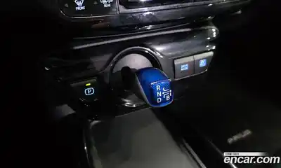 Toyota Prius 2019 1.8 Автомат в Москве № 199568, миниатюра 3