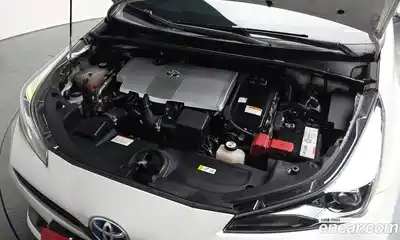 Toyota Prius 2019 1.8 Автомат в Москве № 199568, миниатюра 9