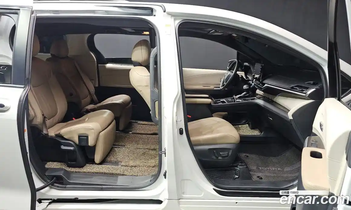 Toyota Sienna 2021 2.5 Автомат в Москве № 199622, фото 18