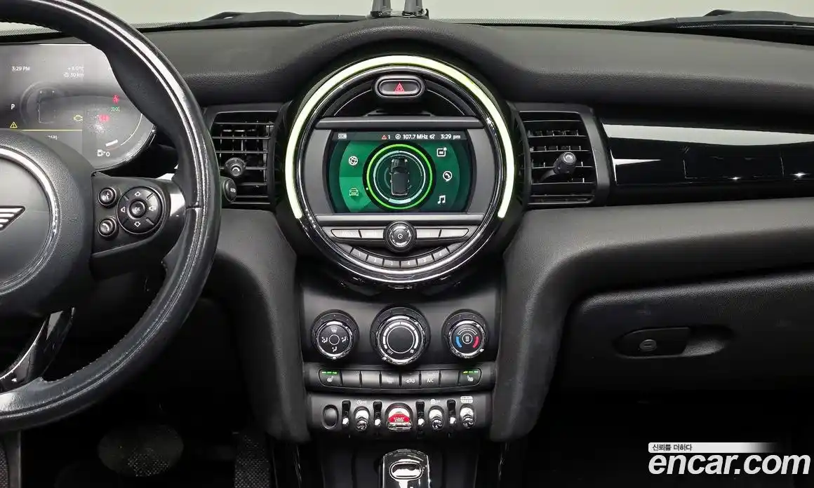 Mini Cooper Convertible 2021 1.5 Автомат в Москве № 200812, фото 15