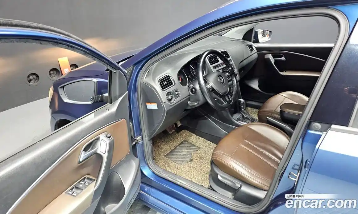 Volkswagen Polo 2015 1.4 Автомат в Москве № 207306, фото 10