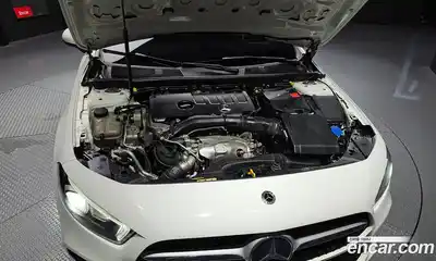 Mercedes-Benz A-Class 2021 2.0 Автомат в Москве № 211990, миниатюра 6