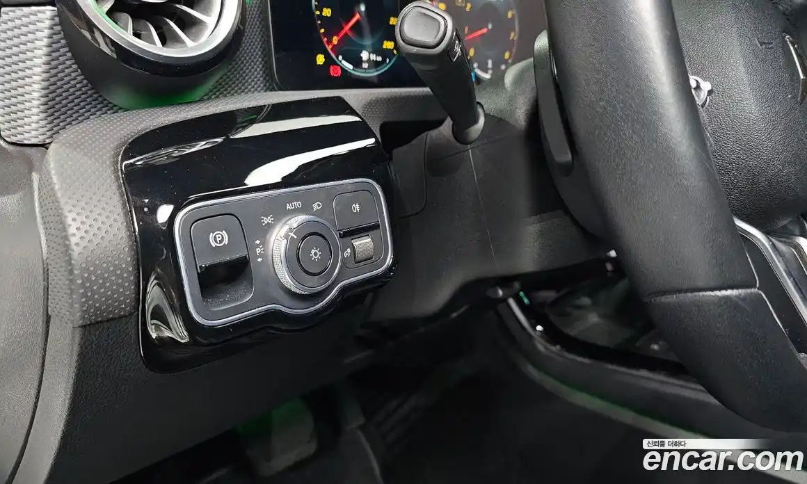 Mercedes-Benz A-Class 2021 2.0 Автомат в Москве № 211990, фото 7