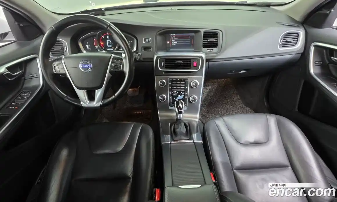 Volvo S60 2015 1.6 Автомат в Москве № 212280, фото 1