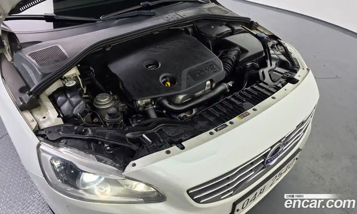 Volvo S60 2015 1.6 Автомат в Москве № 212280, фото 11