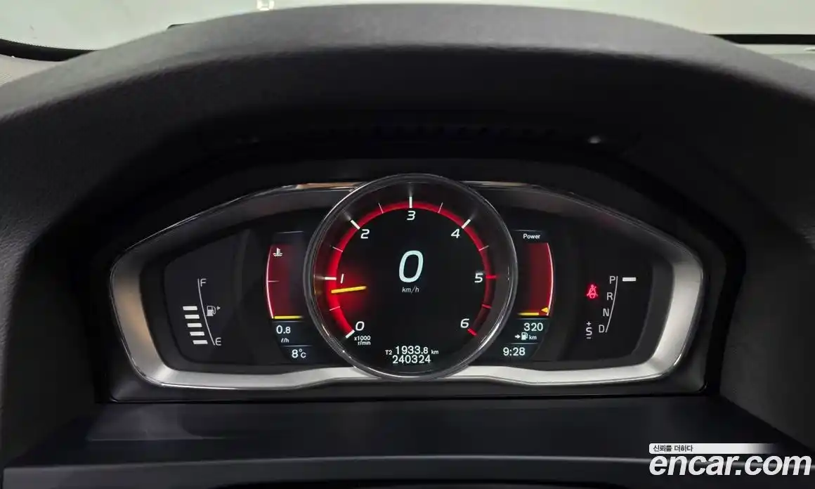 Volvo S60 2015 1.6 Автомат в Москве № 212280, фото 20