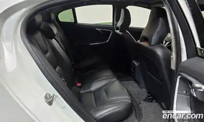 Volvo S60 2015 1.6 Автомат в Москве № 212280, миниатюра 2