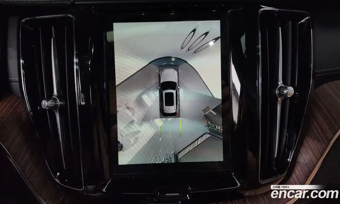 Volvo XC60 2025 2.0 Автомат в Москве № 212809, фото 14