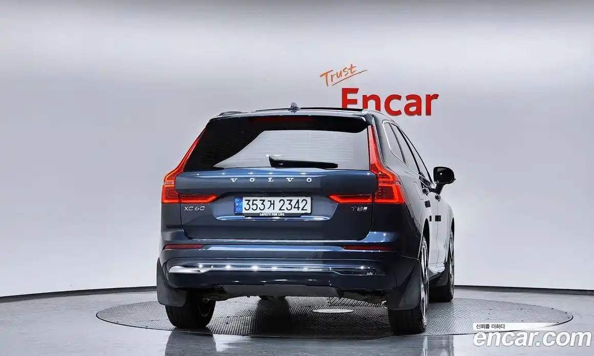 Volvo XC60 2025 2.0 Автомат в Москве № 212809, фото 15