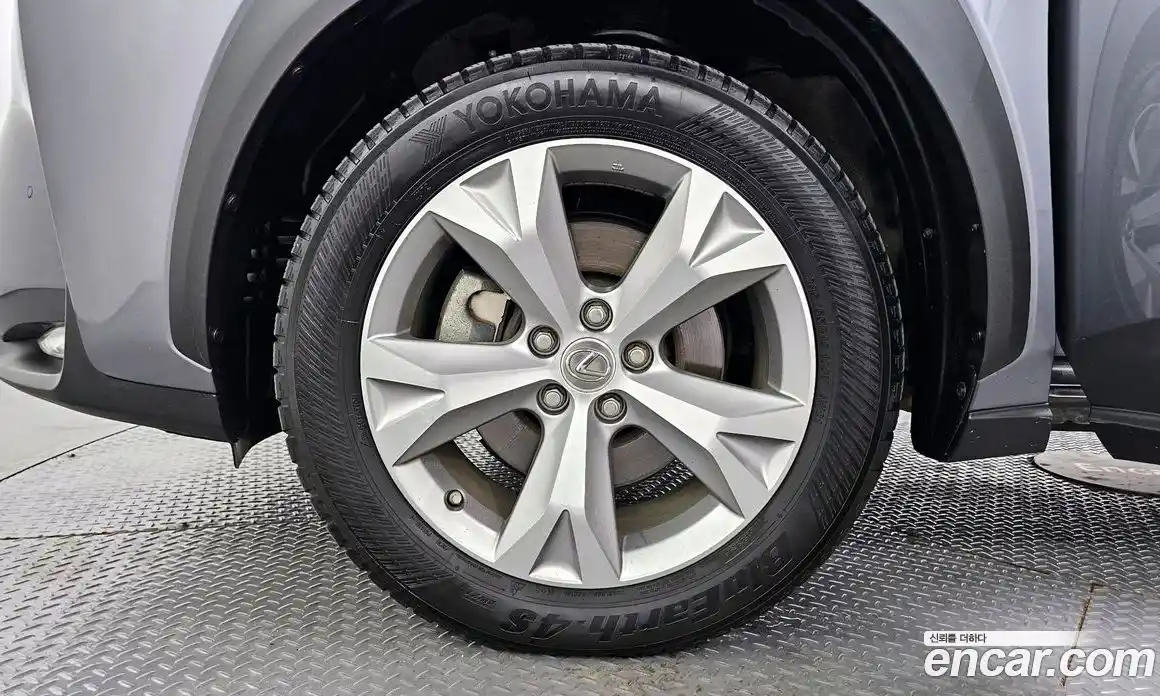 Lexus NX 2017 2.5 Автомат в Москве № 214678, фото 14