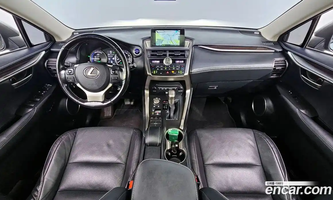 Lexus NX 2017 2.5 Автомат в Москве № 214678, фото 20