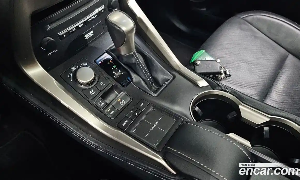 Lexus NX 2017 2.5 Автомат в Москве № 214678, фото 4