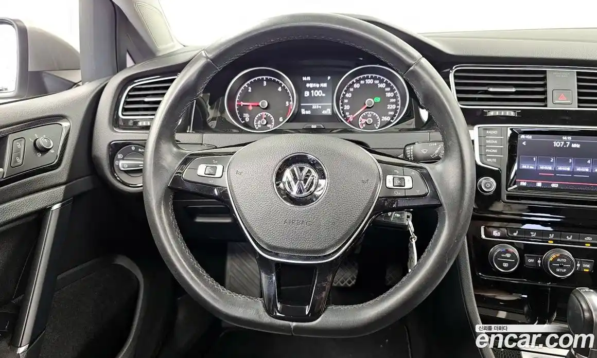 Volkswagen Golf 2013 2.0 Автомат в Москве № 215003, фото 4