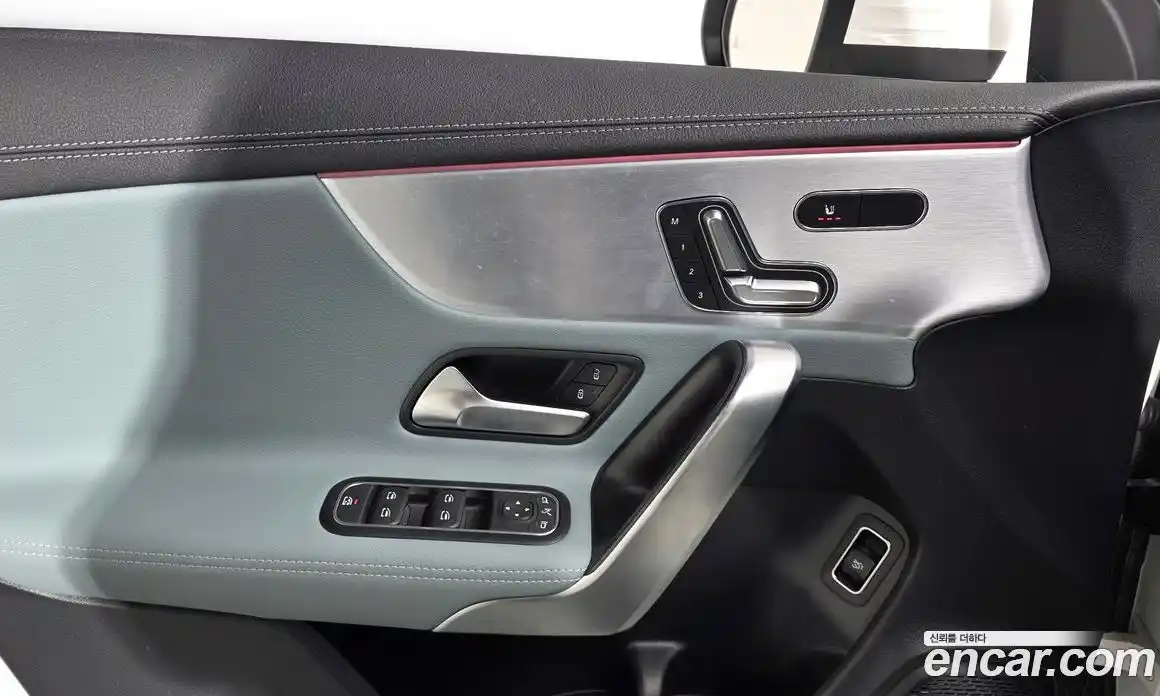 Mercedes-Benz CLA-Class 2024 2.0 Автомат в Москве № 217561, фото 13