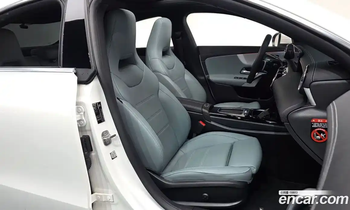 Mercedes-Benz CLA-Class 2024 2.0 Автомат в Москве № 217561, фото 14