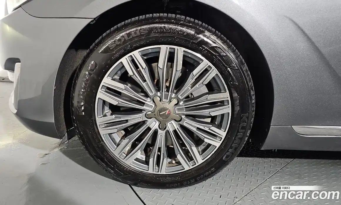 Genesis EQ900 2017 3.8 Автомат в Москве № 21768, фото 9