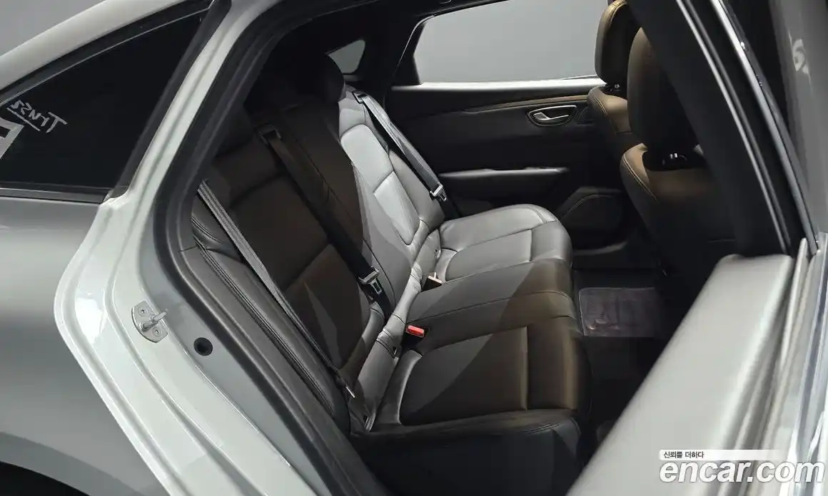 Renault SM6 2024 2.0 Автомат в Москве № 222441, фото 12