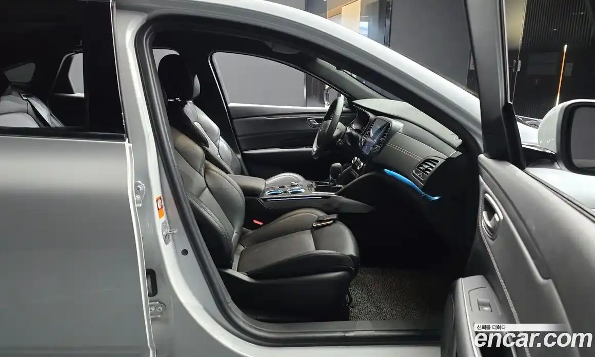 Renault SM6 2024 2.0 Автомат в Москве № 222441, фото 20