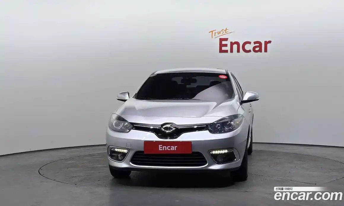 Renault SM3 2016 1.6 Автомат в Москве № 223290, фото 11