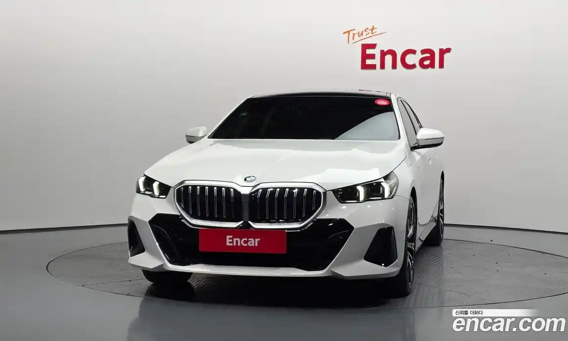 BMW 5-Series 2025 2.0 Автомат в Москве № 227775, фото 4