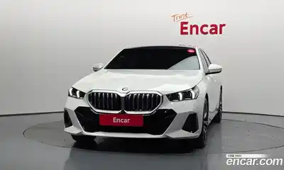 BMW 5-Series 2025 2.0 Автомат в Москве № 227775, миниатюра 4