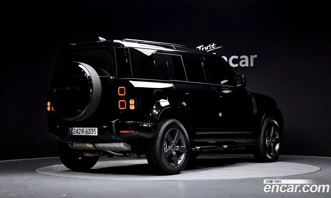 Land Rover Defender 2025 3.0 Автомат в Москве № 231153, фото 3