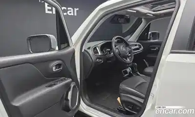 Jeep Renegade 2022 1.3 Автомат в Москве № 232343, миниатюра 12