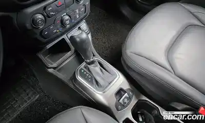 Jeep Renegade 2022 1.3 Автомат в Москве № 232343, миниатюра 6