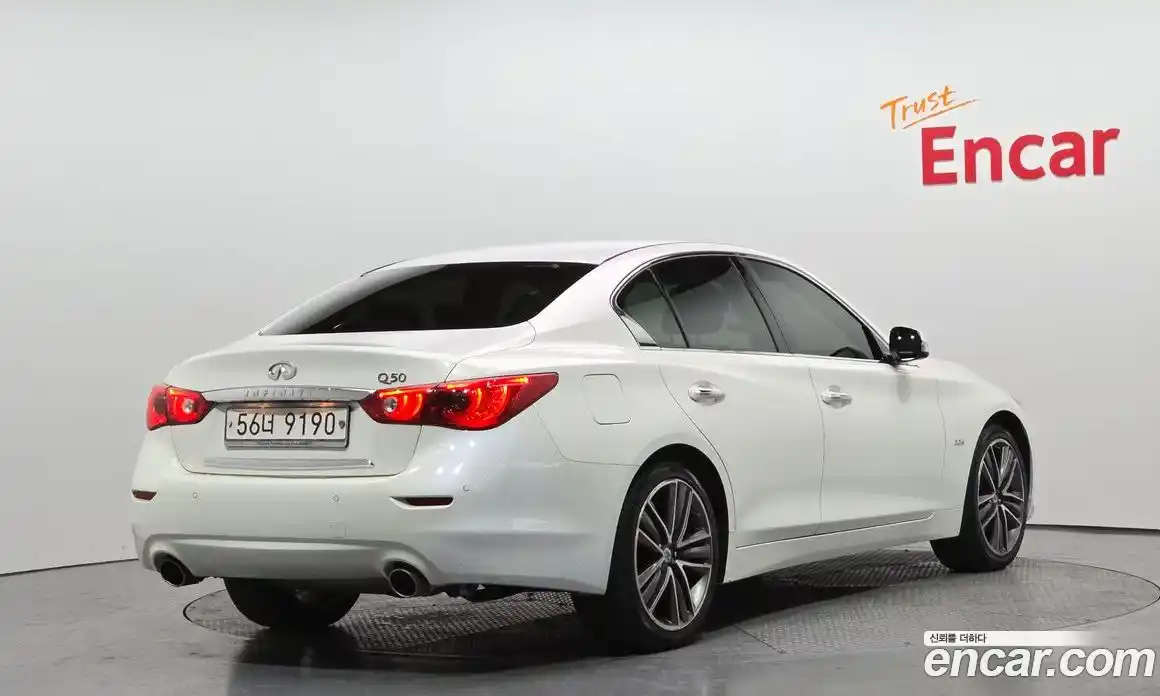 Infiniti Q50 2014 2.1 Автомат в Москве № 251811, фото 7