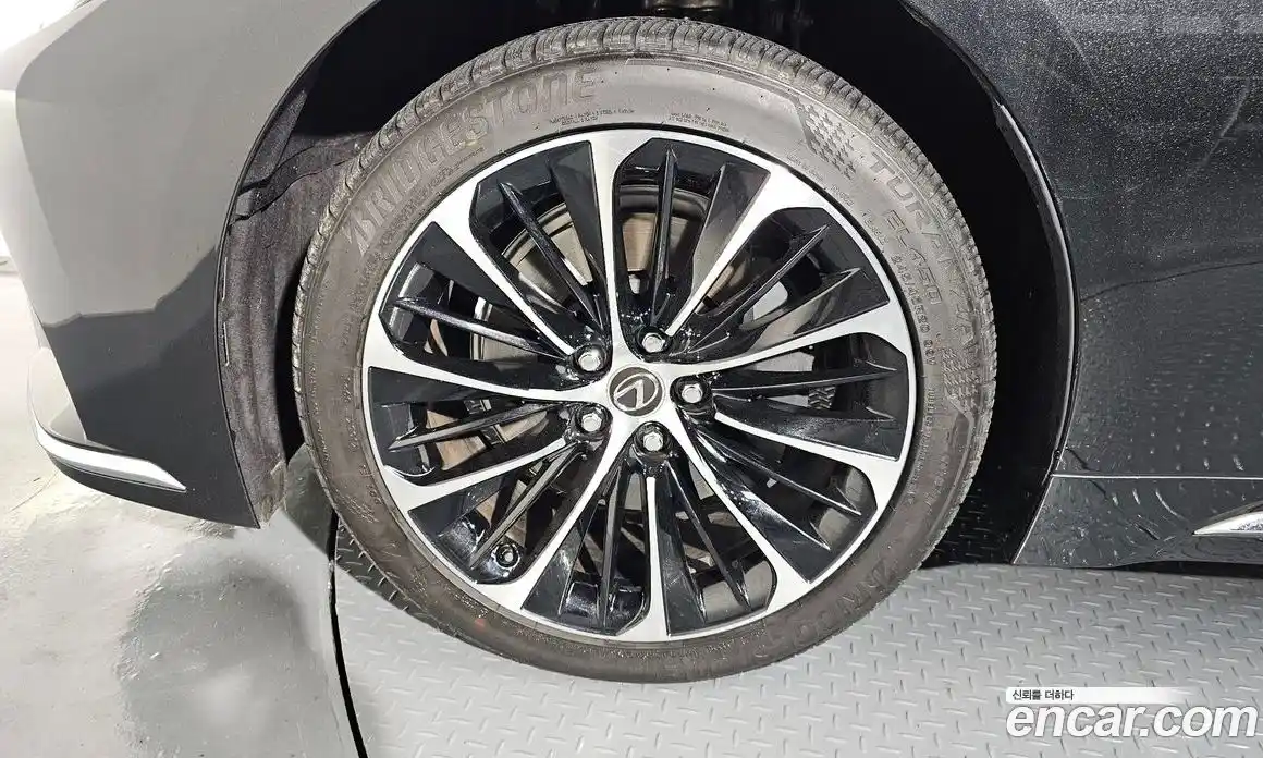 Lexus LS 2023 3.4 Автомат в Москве № 253968, фото 12