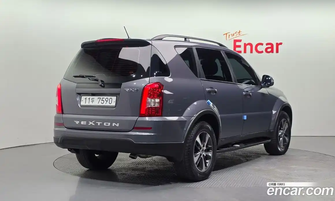 SsangYong Rexton 2015 2.0 Автомат в Москве № 26156, фото 3